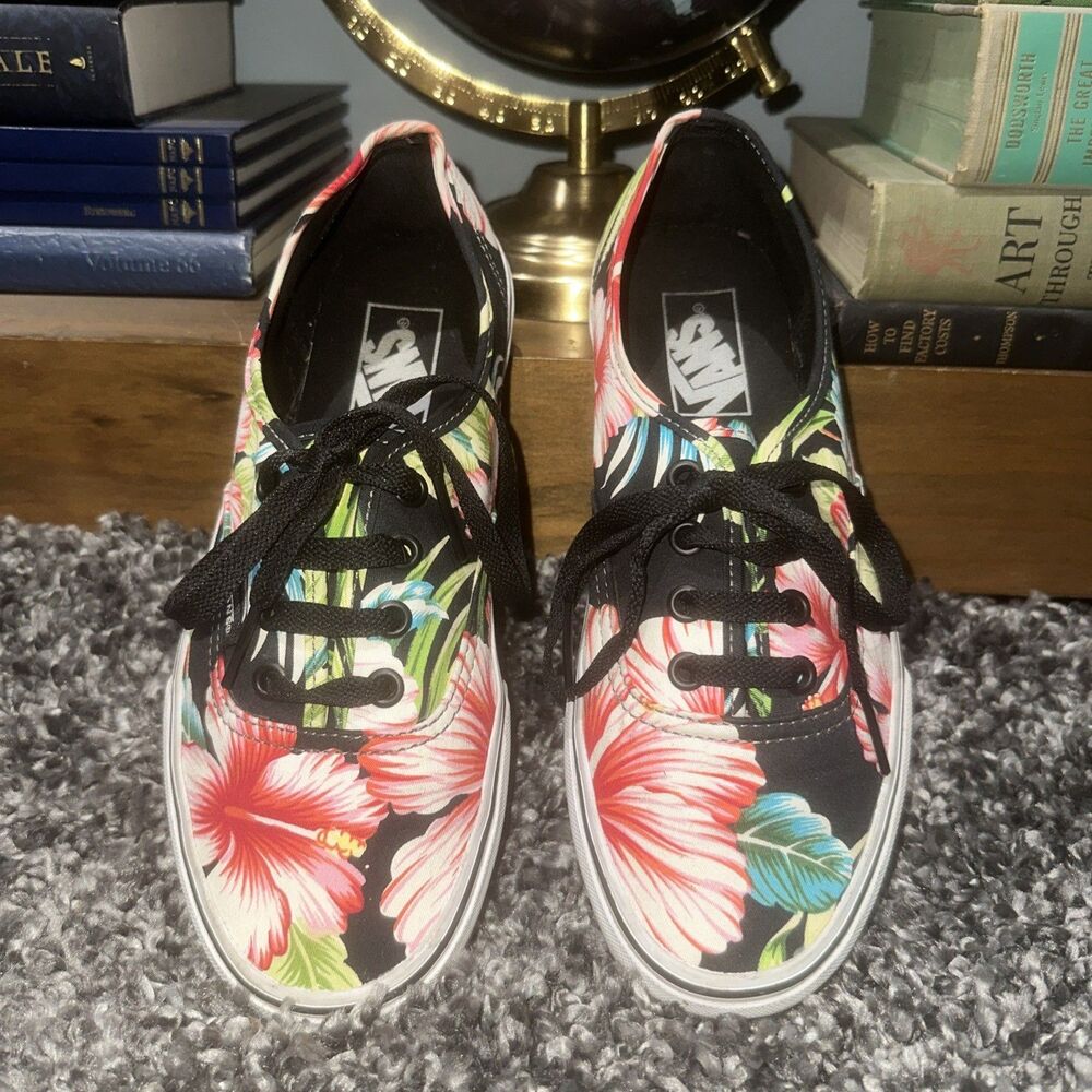 Vans Sneakers Women 7.5 / Men 6 Black Green Red Hawaiian Floral Casual Colorful